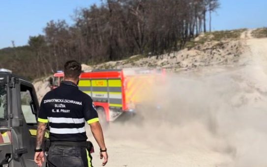V pořádku doma. Pražští záchranáři se vrátili z Řecka, kde pomáhali hasičům v boji s požáry