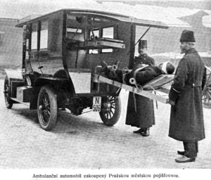 První sanitní automobil 1911